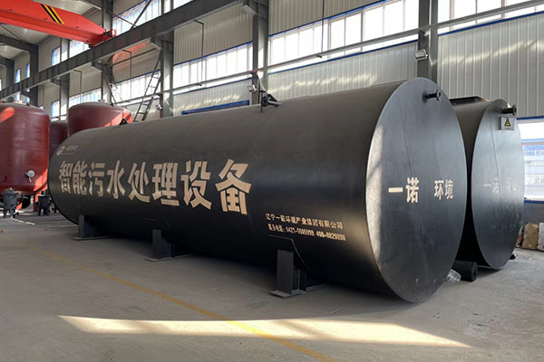 一體化污水處理設(shè)備在選擇風機時要注意些什么？